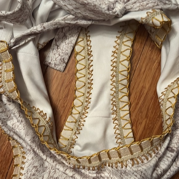 Platinum swimwear- Elegant Cream snakeskin pattern  Women's Swimsuit- size small - Picture 5 of 6